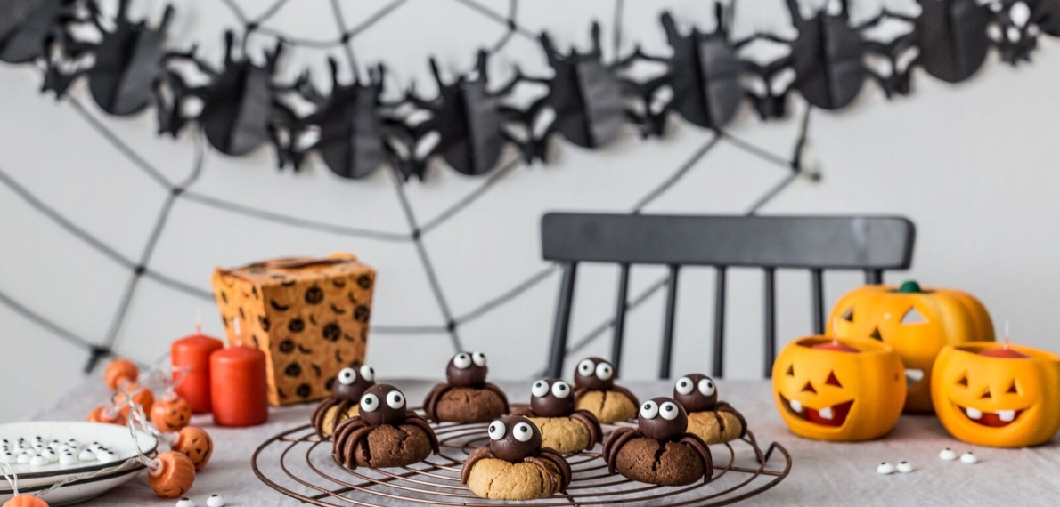 Halloweenske arašidové pavúky